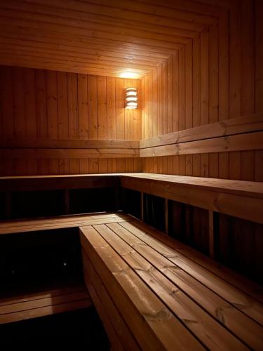 Sauna i naturyzm – idealne połączenie (czyli nago i z przyjemnością) 8 https://q-xx.bstatic.com/xdata/images/hotel/max500/507964189.jpg?k=882e63c83ee5b81b5c86fad7d0564cd4e7e1989b73174fd74091442c7c0c7849&o=